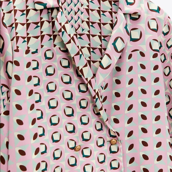 Geometric blouse - Picture 3 of 4